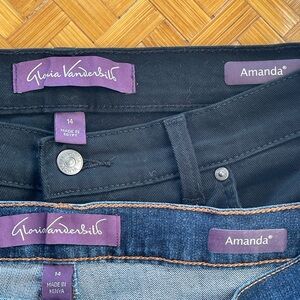 2 Pair Gloria Vanderbilt Amanda Jeans size 14, medium wash & solid black